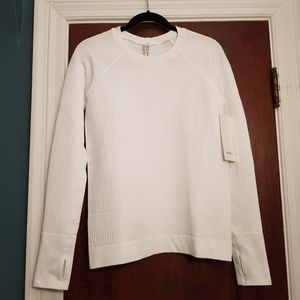 Lululemon Rest Less pullover bubble dot